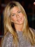 Jennifer Aniston en pullover gris de Mangas